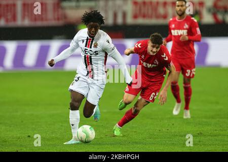 Köln, Deutschland. 03. Nov, 2022. firo : 11/03/2022, Fußball, Fußball, UEFA, Europa CONFERENCE LEAGUE, Saison 2022/2023, 1.FC Köln - OGC Nice Jordan LOTOMBA, Nizza, links gegen MARTEL/dpa/Alamy Live News Stockfoto