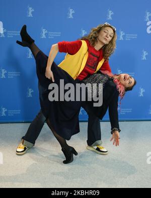 Die französischen Schauspielerinnen Corinne Masiero und Blanche Gardin posieren am 24. Februar 2020 beim Fotoanruf „Delete History“ (Effacer L'historique) während des Berlinale International Film Festival 70. im Grand Hyatt in Berlin. (Foto von Dominika Zarzycka/NurPhoto) Stockfoto