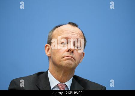 Der deutsche Politiker Friedrich Merz gibt seine Kandidatur zur Führung der Christlich Demokratischen Partei Deutschlands auf der Bundespressekonferenz in Berlin am 25. Februar 2020 bekannt. (Foto von Emmanuele Contini/NurPhoto) Stockfoto