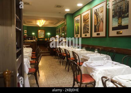 Biffi, das berühmte und ikonische Restaurant in der Galleria Vittorio Emanuele, ist aufgrund des Coronavirus-Problems am 26 2020. februar in Mailand, Italien, leer (Foto: Mairo Cinquetti/NurPhoto) Stockfoto