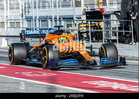 Lando Norris und der McLaren MCL 35 während des 5. Tages der Formel-1-Tests am 27. Februar 2020 in Barcelona, Spanien. (Foto von Xavier Ballart/Urbanandsport/NurPhoto) Stockfoto