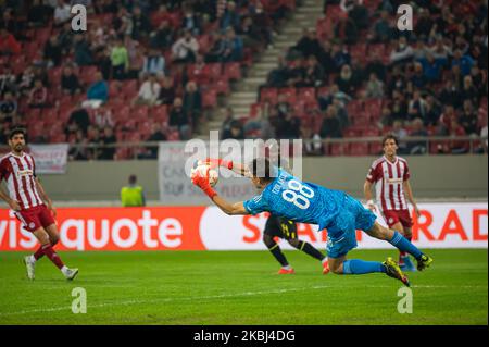 Athen, Griechenland. 03.. November 2022. KONSTANTINOS TZOLAKIS von Olympiacos FC während des UEFA Europa League-Gruppenspiel zwischen Olympiacos FC und FC Nantes am 3. November 2022 im Karaiskakis-Stadion in Athen, Griechenland. Kredit: Unabhängige Fotoagentur/Alamy Live Nachrichten Stockfoto