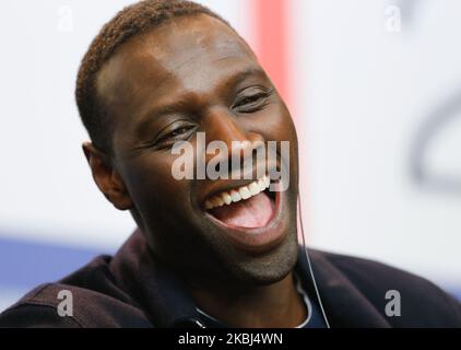 Der französische Schauspieler Omar Sy nimmt am 28. Februar 2020 an der Pressekonferenz der „Polizei“ (Nachtschicht) während der Berlinale 70. im Grand Hyatt in Berlin Teil. (Foto von Dominika Zarzycka/NurPhoto) Stockfoto