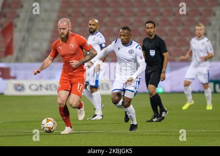 Aron Gunnarsson von Al Arabi beim QNB Stars League Spiel gegen Al Khor im Grand Hamad Stadion am 6 2020. März in Doha, Katar. (Foto von Simon Holmes/NurPhoto) Stockfoto