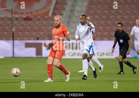 Aron Gunnarsson von Al Arabi beim QNB Stars League Spiel gegen Al Khor im Grand Hamad Stadion am 6 2020. März in Doha, Katar. (Foto von Simon Holmes/NurPhoto) Stockfoto