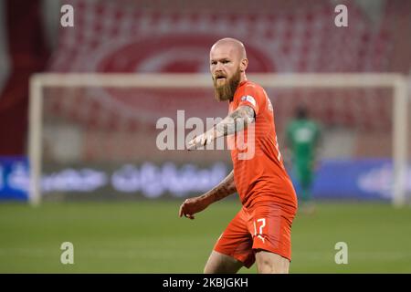 Aron Gunnarsson von Al Arabi beim QNB Stars League Spiel gegen Al Khor im Grand Hamad Stadion am 6 2020. März in Doha, Katar. (Foto von Simon Holmes/NurPhoto) Stockfoto