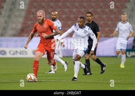 Aron Gunnarsson von Al Arabi beim QNB Stars League Spiel gegen Al Khor im Grand Hamad Stadion am 6 2020. März in Doha, Katar. (Foto von Simon Holmes/NurPhoto) Stockfoto