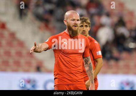 Aron Gunnarsson von Al Arabi gibt während des Spiels der QNB Stars League gegen Al Khor im Grand Hamad Stadion am 6 2020. März in Doha, Katar, Anweisungen. (Foto von Simon Holmes/NurPhoto) Stockfoto