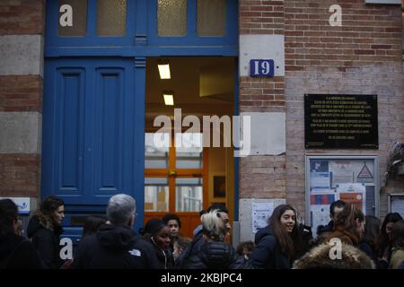 Erste Schließung einer Klasse an der Blomet Schule in Paris, im 15. Arrondissement. „Ein Fall des Coronavirus bei einem 8-jährigen Kind, das an der Blomet-Schule im 15.. Arrondissement von Paris eingeschrieben war, wurde am 9. März 2020 als Teil dieses Wachschutzsystems in Frankreich hervorgehoben. (Foto von Mehdi Taamallah/NurPhoto) Stockfoto