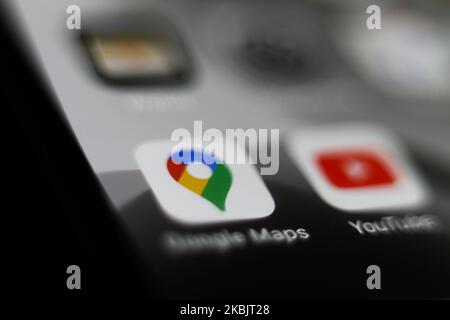 Das Google Maps-Logo wird auf dem Smartphone in dieser Illustration abgebildet, die am 10. März 2020 in Krakau, Polen, aufgenommen wurde. (Foto von Jakub Porzycki/NurPhoto) Stockfoto