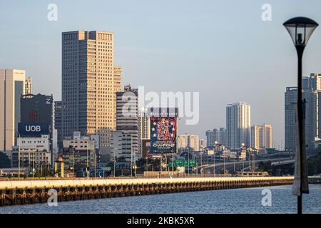 Ein Blick auf den Johor-Singapore Causeway, der am 18. März 2020 praktisch am ersten Morgen der Implementierung einer Movement Control Order durch die Regierung von Malaysia verlassen wurde, um die Ausbreitung des Covid-19-Virus einzudämmen. Die landesweite Sperrung wird voraussichtlich bis zum 31. März stattfinden. (Foto von Foo Chuan Wei/NurPhoto) Stockfoto