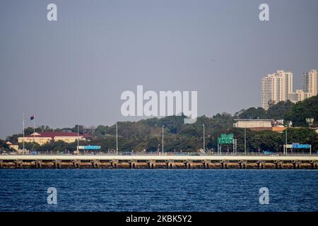 Ein Blick auf den Johor-Singapore Causeway, der am 18. März 2020 praktisch am ersten Morgen der Implementierung einer Movement Control Order durch die Regierung von Malaysia verlassen wurde, um die Ausbreitung des Covid-19-Virus einzudämmen. Die landesweite Sperrung wird voraussichtlich bis zum 31. März stattfinden. (Foto von Foo Chuan Wei/NurPhoto) Stockfoto