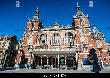 Das Internationale Theater von Amsterdam ist während der Coronavirus-Situation in den Niederlanden am 23.. März 2020 geschlossen. (Foto von Romy Arroyo Fernandez/NurPhoto) Stockfoto