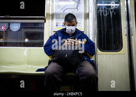 U-Bahn in Buenos Aires leer oder mit sehr wenigen Passagieren, in Buenos Aires, Argentinien, am 29. März 2020 während des Notfalls des Coronavirus. (Foto von Federico Rotter/NurPhoto) Stockfoto