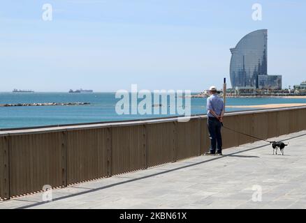 Die einsamen Strände am Tag vor dem Inkrafttreten der ersten Phase des Definaments, die von der spanischen Regierung diktiert wurde, in Barcelona am 01.. Mai 2020. (Foto von Joan Valls/Urbanandsport/NurPhoto) Stockfoto