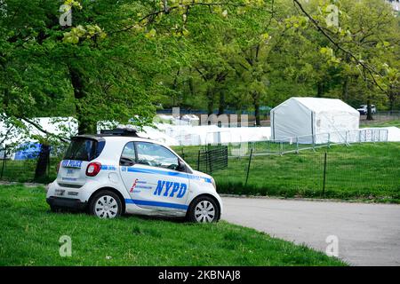 Ein Blick auf ein Samaritans Purse Field Hospital im Central Park New York City USA während der Coronavirus-Pandemie am 4. Mai 2020. Samaritans Geldbörse soll den Central Park in zwei Wochen verlassen. (Foto von John Nacion/NurPhoto) Stockfoto