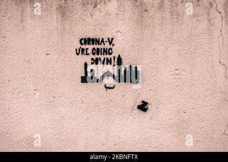 Ein Graffiti über Venedig und Covid19 an einer Wand eines Gebäudes in Lido di Venezia (Foto: Giacomo Cosua/NurPhoto) Stockfoto