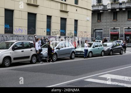 Banner zur Unterstützung von Silvia Romano, in Mailand, Italien, am 10. Mai 2020. Silvia Romano, die Frau, die im November 2018 in Kenia entführt wurde, wurde gestern Abend in Somalia vom italienischen Geheimdienst und türkischen Truppen freigelassen. (Foto von Mairo Cinquetti/NurPhoto) Stockfoto