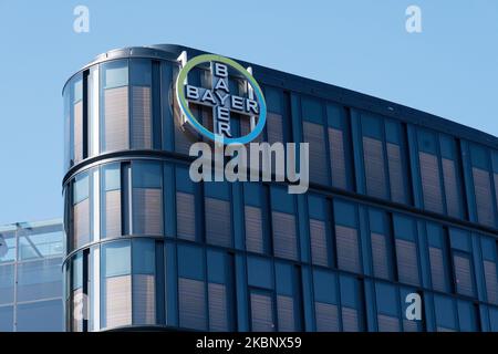 Logo des Bayer-Konzerns in Paris, Frankreich, am 16. Mai 2020. Pharmazie-Konzern Bayer kündigt ein neues Medikament - Nubeqa - gegen Prostatakrebs an. (Foto von Daniel Pier/NurPhoto) Stockfoto