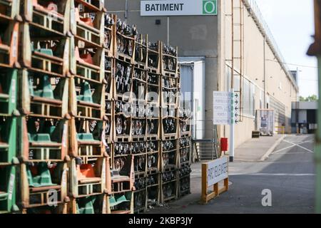 Dieses Bild zeigt das Renault-Werk in Choisy-le-ROI, in der Nähe von Paris, am 21. Mai 2020. Die Gruppe wird am 29. Mai die Entwürfe eines riesigen Sparplans im Wert von 2 Milliarden Euro, der im Februar angekündigt wurde, bekannt geben. "Vier Fabriken würden in Frankreich geschlossen werden: Choisy-le-ROI, Dieppe und die Gießereien der Bretagne, um zu beginnen und Flins später", so die französische satirische Zeitung Le Canard Enchaine. (Foto von Michel Stoupak/NurPhoto) Stockfoto