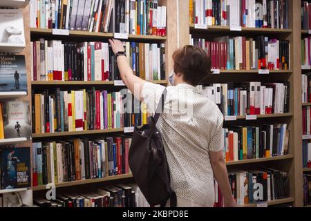 Die Wiedereröffnung des Buchhändels La Casa del Libro de Gran Vía nach der Covid-19-Krise in Madrid, Spanien, am 29. Mai 2020. (Foto von Oscar Gonzalez/NurPhoto) Stockfoto