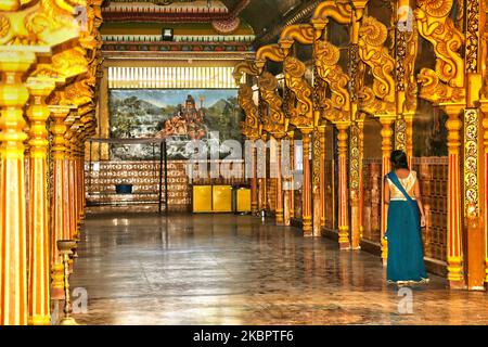 Das Innere des Hindu-Tempels Arul Eswari Muthumariamman in Jaffna, Sri Lanka, am 15. August 2017. (Foto von Creative Touch Imaging Ltd./NurPhoto) Stockfoto