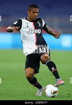 Douglas Costa von Juventus während des Coca Cola italienischen Pokalfinales SSC Napoli gegen FC Juventus im Olimpico-Stadion in Rom, Italien am 17. Juni 2020 (Foto: Matteo Ciambelli/NurPhoto) Stockfoto