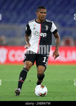 Douglas Costa von Juventus während des Coca Cola italienischen Pokalfinales SSC Napoli gegen FC Juventus im Olimpico-Stadion in Rom, Italien am 17. Juni 2020 (Foto: Matteo Ciambelli/NurPhoto) Stockfoto