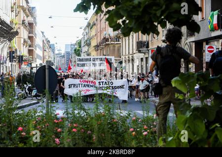 Kundgebung anarchistischer Demonstranten gegen die Region und die italienische Regierung in der Via Padova und der Piazzale Loreto, Mailand, Italien am 20. Juni 2020 (Foto: Mairo Cinquetti/NurPhoto) Stockfoto