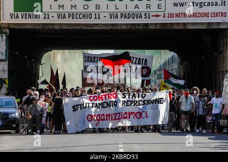 Kundgebung anarchistischer Demonstranten gegen die Region und die italienische Regierung in der Via Padova und der Piazzale Loreto, Mailand, Italien am 20. Juni 2020 (Foto: Mairo Cinquetti/NurPhoto) Stockfoto