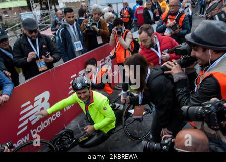 Der italienische Profi-Rennfahrer und Parazyklist Alex Zanardi bereitet sich auf den Start der Ausgabe 23. des Rom-Marathons (Maratona die Roma) im Zentrum von Rom, Italien, am 02. April 2017 vor. Berichte am 21. Juni 2020 der viermalige paralympic-Champion und ehemalige Formel-1-Fahrer Alex Zanardi war am 19. Juni 2020 in der Provinz Siena an einem schweren Verkehrsunfall beteiligt, während er während einer der Etappen der Staffel von an einem Rennen mit seinem Handbike teilnahm Obiettivo tricolore. Zinardi wurde nach einem schweren Schädeltrauma einer Hirnoperation unterzogen und befindet sich in einem schweren Zustand. (Foto von Andr Stockfoto