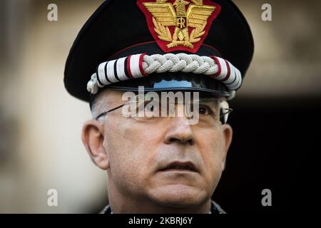 Giovanni Nistri während der Unterzeichnung der Absichtserklärung zwischen dem Carabinieri-Kommando zum Schutz des kulturellen Erbes der Carabinieri und der Jüdischen Gemeinde der Hauptstadt in Anwesenheit des Generalkommandanten der Carabinieri Giovanni Nistri und des Untersekretärs im Ministerium für Kulturerbe und Aktivitäten und Tourismus Anna Laura Orrico am 24. Juni 2020 in Rom, Italien.. (Foto von Andrea Ronchini/NurPhoto) Stockfoto