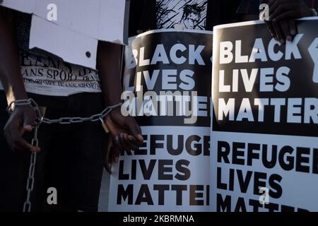 Protestfront des griechischen Parlaments von Flüchtlingen und Migranten gegen Faschismus und Rassismus in Athen, Griechenland, am 26. Juni 2020. (Foto von Nikolas Kokovlis/NurPhoto) Stockfoto