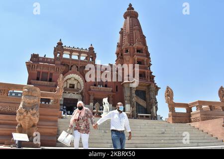 Außenansicht des Baron Empain Palace nach der Restaurierung und Wiedereröffnung für Besucher im Vorort Heliopolis, Kairo, Ägypten, 30. Juni 2020. (Foto von Ziad Ahmed/NurPhoto) Stockfoto