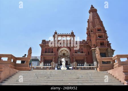 Außenansicht des Baron Empain Palace nach der Restaurierung und Wiedereröffnung für Besucher im Vorort Heliopolis, Kairo, Ägypten, 30. Juni 2020. (Foto von Ziad Ahmed/NurPhoto) Stockfoto