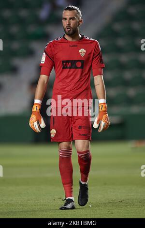 Miguel San Roman von Elche schaut während des La Liga Smartbank Spiels zwischen Elche CF und Cadiz CF im Estadio Martinez Valero am 30. Juni 2020 in Elche, Spanien. (Foto von Jose Breton/Pics Action/NurPhoto) Stockfoto