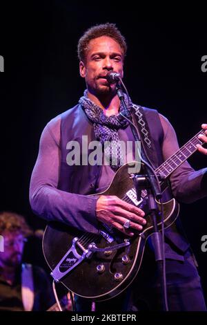 Gary Dourdan, besser bekannt für die Darstellung von Warrick Brown in der Fernsehserie CSI: Crime Scene Investigation, tritt am 22 2015. Mai live in Mailand auf (Foto: Mairo Cinquetti/NurPhoto) Stockfoto