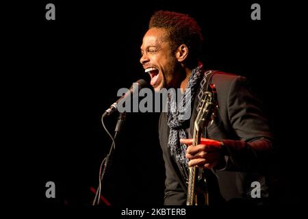 Gary Dourdan, besser bekannt für die Darstellung von Warrick Brown in der Fernsehserie CSI: Crime Scene Investigation, tritt am 22 2015. Mai live in Mailand auf (Foto: Mairo Cinquetti/NurPhoto) Stockfoto