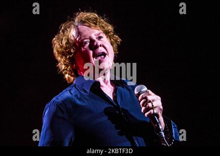 Simply Red tritt am 15 2015. November im Mediolanum Forum in Mailand, Italien, live auf (Foto: Mairo Cinquetti/NurPhoto) Stockfoto