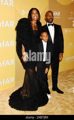 WEST HOLLYWOOD, CA - NOVEMBER 03: (L-R) Kelly Rowland, Titan Witherspoon und Tim Witherspoon nehmen 2022 amfAR Gala Los Angeles im Pacific Design Cent Teil Stockfoto