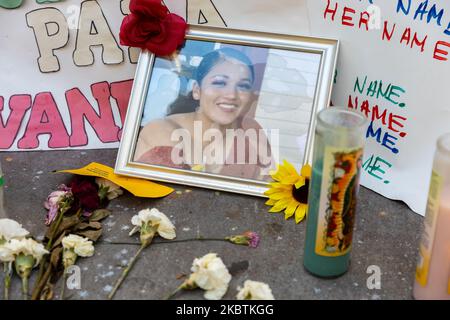 Ein Bild von Army SPC. Vanessa Guillen wird am Dienstag, den 14. Juli 2020 in Washington, D.C. gesehen. Die Ermittler sagen, dass SPC Guillen in einem Waffenraum in Fort Hood von einem anderen Soldaten, Aaron Robinson, getötet wurde. Die US-Armee bestätigte, dass die menschlichen Überreste am 30. Juni 2020 in der Nähe des Leon River im Bell County in Texas gefunden wurden. (Foto von Aurora Samperio/NurPhoto) Stockfoto