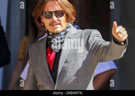 Der Schauspieler und Musiker Johnny Depp kam am 21. Juli 2020 wegen seiner Verleumdung gegen die Herausgeber der Zeitung Sun am High Court in London, Großbritannien, an. (Foto von Lucy North/MI News/NurPhoto) Stockfoto