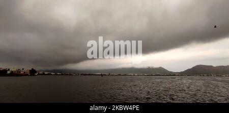 Monsun Regenwolken ragen am 24. juli 2020 in Ajmer, Rajasthan, Indien, über den Himmel. (Foto von Himanshu Sharma/NurPhoto) Stockfoto