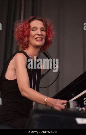 Die portugiesische Sängerin und Songwriterin Dulce Pontes tritt auf der Bühne während der „Jazz Palacio Real“-Konzerte im Palacio Real in Madrid, Spanien, am 27. Juli 2020 auf. (Foto von Oscar Gonzalez/NurPhoto) Stockfoto