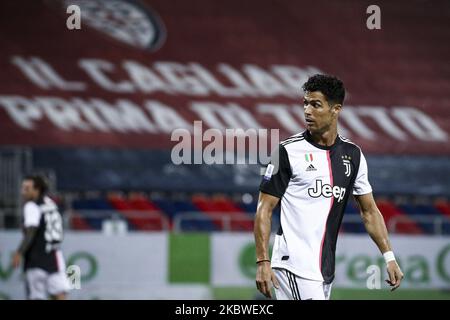 Juventus-Stürmer Cristiano Ronaldo (7) blickt während des Fußballspiels Nr. 37 zwischen Cagliari und Juventus am 29. Juli 2020 in der Sardegna Arena in Cagliari, Sardinien, Italien, auf. Endergebnis: Cagliari-Juventus 2-0. (Foto von Matteo Bottanelli/NurPhoto) Stockfoto