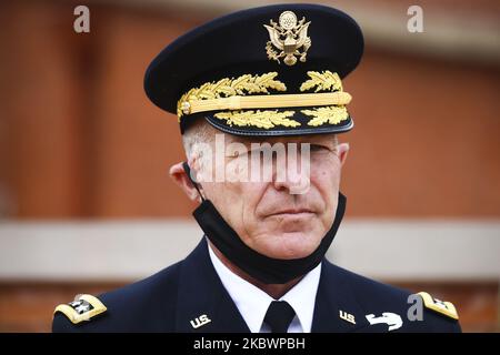 General James McConville, der Stabschef der US-Armee, nimmt am 4. August 2020 an einer Zeremonie im Kosciuszko-Hügel in Krakau, Polen, Teil. Der Stabschef der US-Armee gab heute bekannt, dass das Hauptquartier des V-Corps (Forward) in Polen angesiedelt sein wird. (Foto von Beata Zawrzel/NurPhoto) Stockfoto