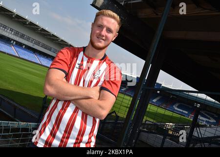 Davis Keillor-Dunn, nachdem er am 11. 2020. August in Oldham, England, im Boundary Park angekommen war, um sich Oldham Athletic bei einem einjährigen Deal anzuschließen. (Foto von Eddie Garvey/MI News/NurPhoto) Stockfoto