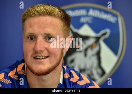 Davis Keillor-Dunn, nachdem er am 11. 2020. August in Oldham, England, im Boundary Park angekommen war, um sich Oldham Athletic bei einem einjährigen Deal anzuschließen. (Foto von Eddie Garvey/MI News/NurPhoto) Stockfoto