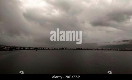 Monsun-Wolken schweben am 15. August 2020 in Ajmer, Rajasthan, Indien. (Foto von Himanshu Sharma/NurPhoto) Stockfoto