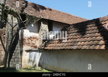 Padmanabhapuram Königlicher Palast in Padmanabhapuram, Tamil Nadu, Indien. Padmanabhapuram Palace (auch bekannt als Kalkulam Palace) ist die ehemalige Hauptstadt des ehemaligen Hindu-Königreichs Travancore wurde um 1601 n. Chr. von Iravi Varma Kulasekhara Perumal gebaut. Der Gründer des modernen Travancore, König Anizham Thirunal Marthanda Varma (1706-1758), der Travancore von 1729 bis 1758 regierte, baute den Palast um 1750 wieder auf. (Foto von Creative Touch Imaging Ltd./NurPhoto) Stockfoto